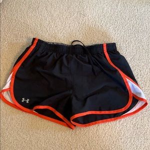 Under Armour running short